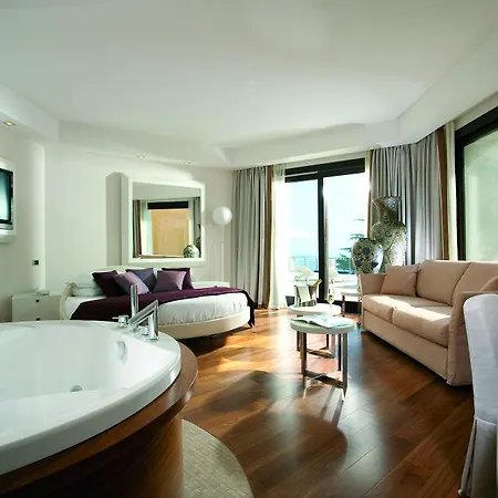 מלון Relais Paradiso 5*