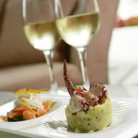 Relais Paradiso מלון 5*
