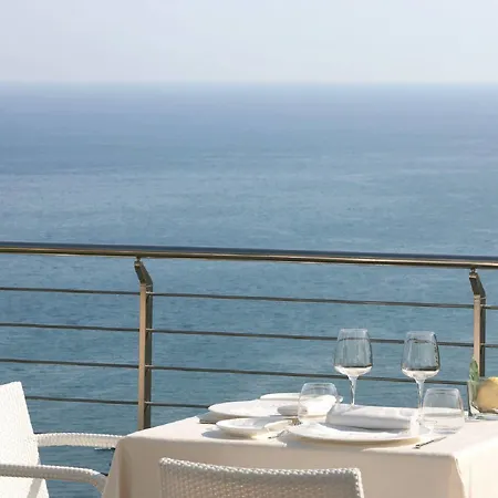 Relais Paradiso מלון